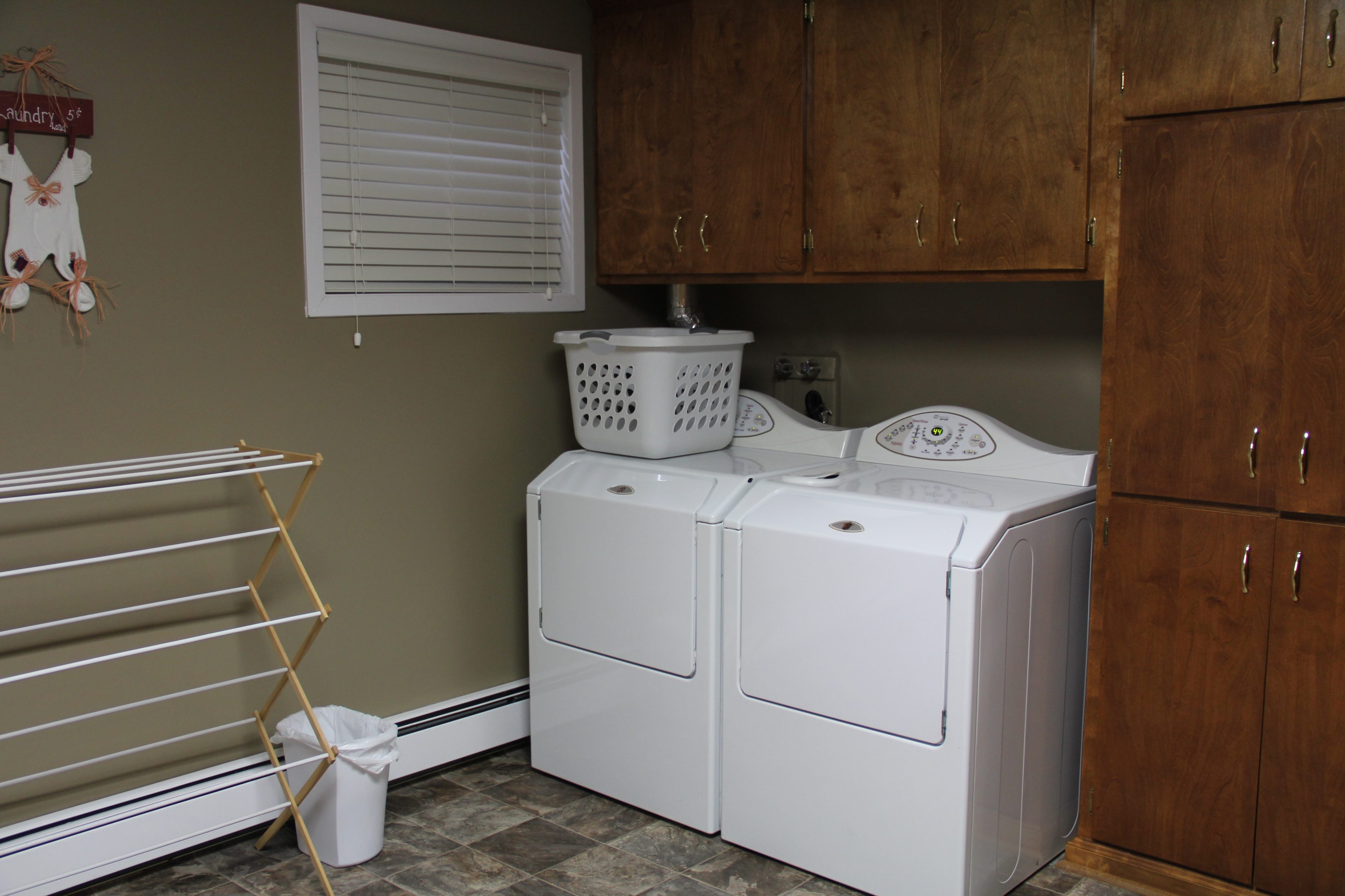 Laundry Room Cleaning - Homemaking Jewels